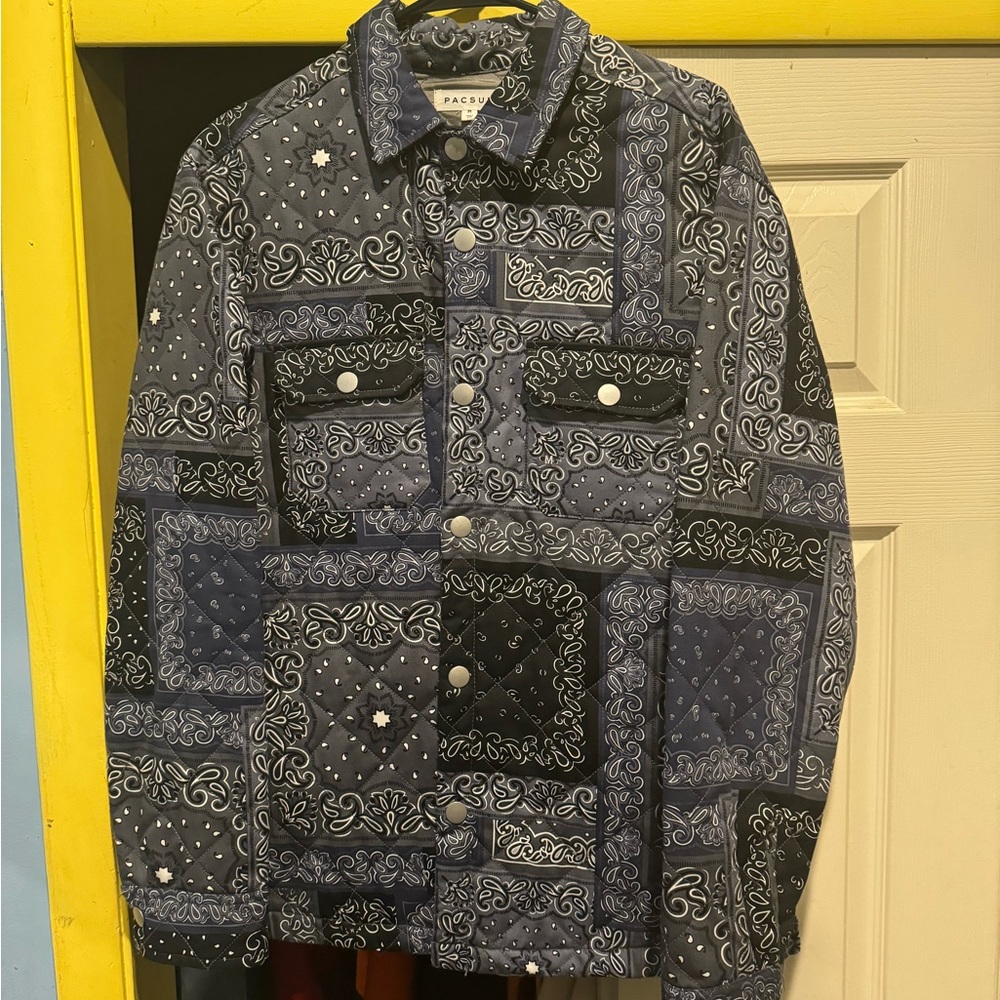 This is a pacsun blue bandanna size L jacket.